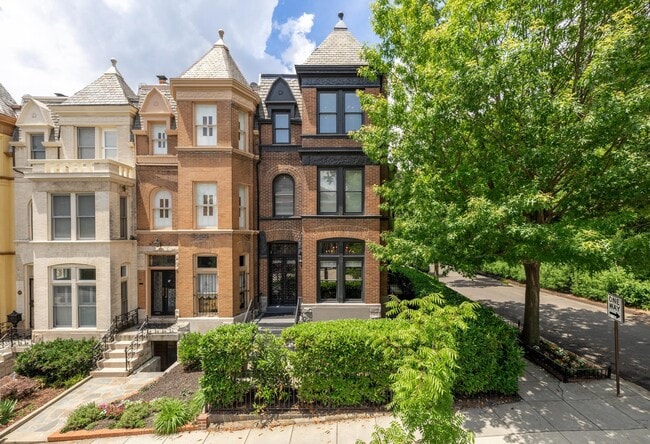 Photo - 2200 Decatur Pl NW Townhome