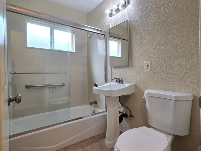 Photo - 515 E William St Unit 03