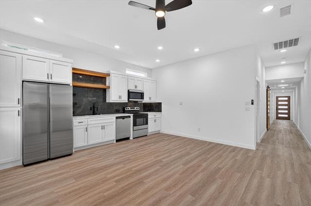 Photo - 2113 Henry St