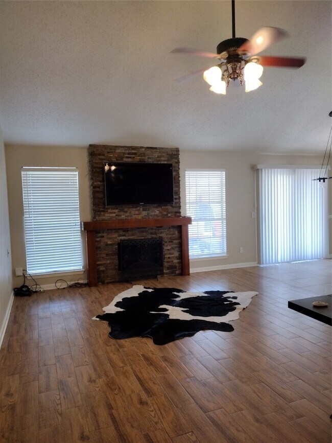 Photo - 13322 Bridgewalk Ln