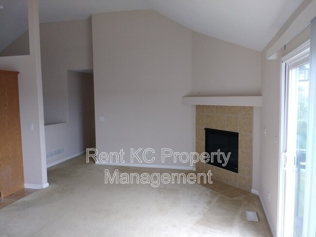Building Photo - 11624 N Manning Ave