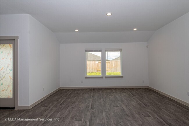 Photo - 8038 Brahman Ln
