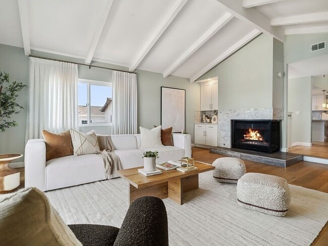 Photo - 1141 Stanford Ave