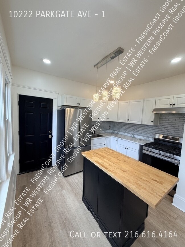 Photo - 10222 Parkgate Ave Unidad 1