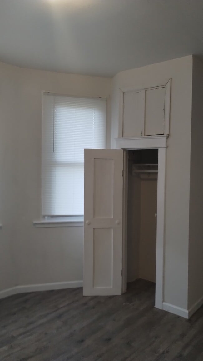 Photo - 5517 Edna Ave Unit 1r