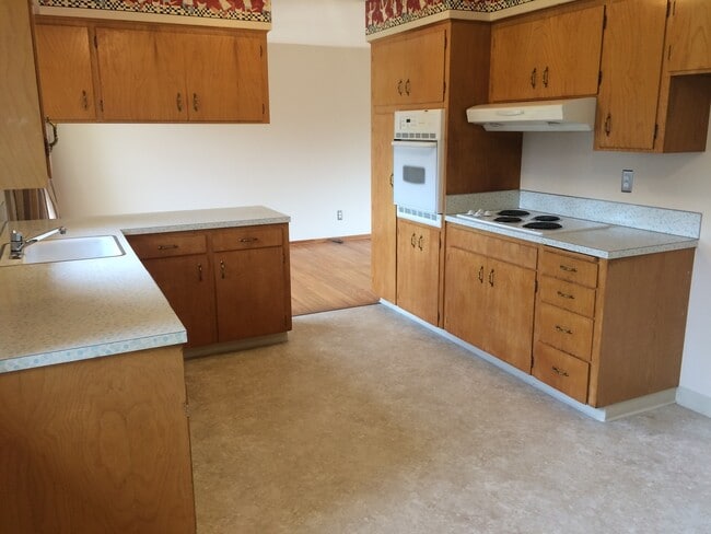 Photo - Large Lot With Tons of Privacy