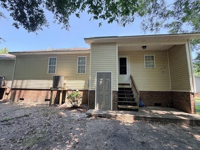 Photo - 3209 Deer Path Cir