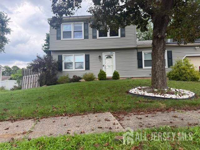 16 Wakefield Dr