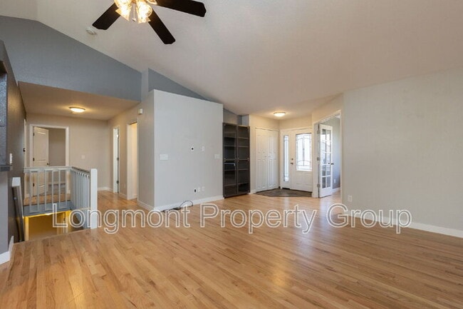 Photo - 2306 Steele St