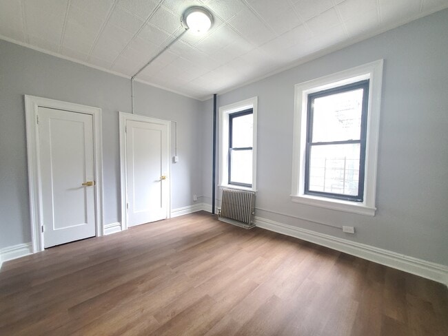 319 Summit Ave 11 - 311 Summit Ave Unit 2