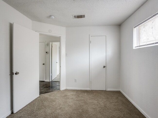 Photo - 1711 Wichita St Unit 2