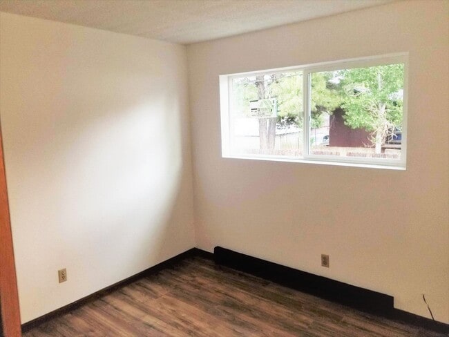 Photo - $100 OFF 1st Month! Updated 2 Bed, 1 Bath Townhouse next to NAU!! Students & Sm. Pets OK !! Avail...