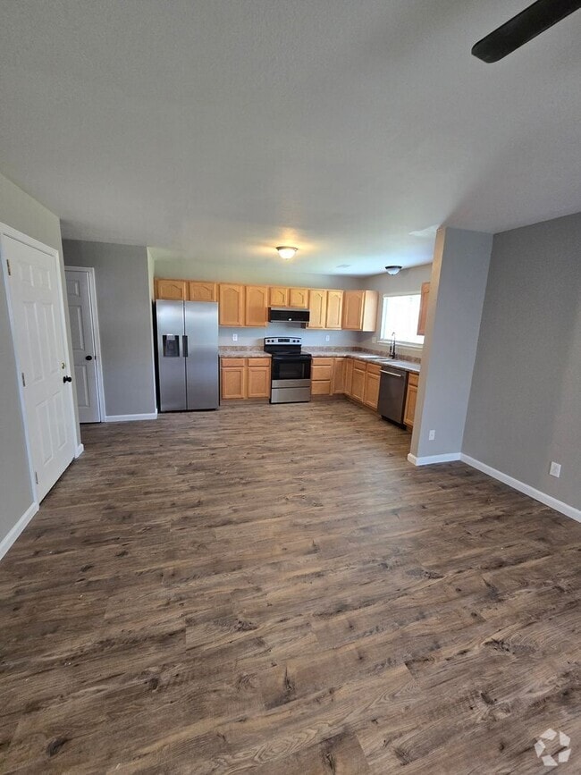 Building Photo - 3bd 1.5Ba Townhouse Farmington, MO