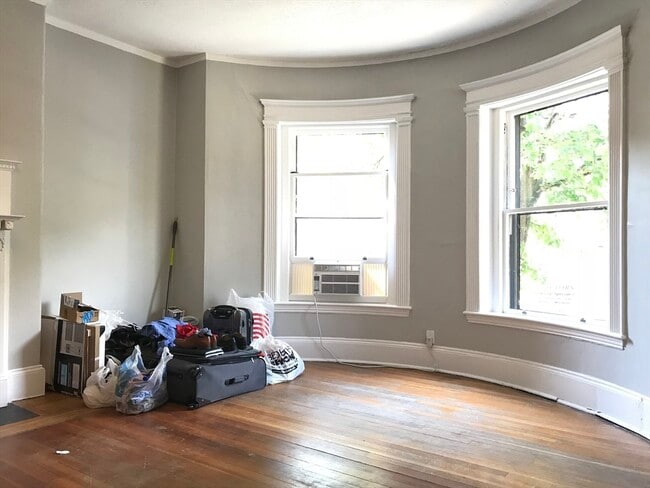 Photo - 24 Peterborough St Unit 3