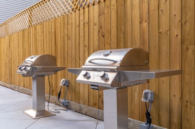 Photo - 629 W Girard Ave Unit 505