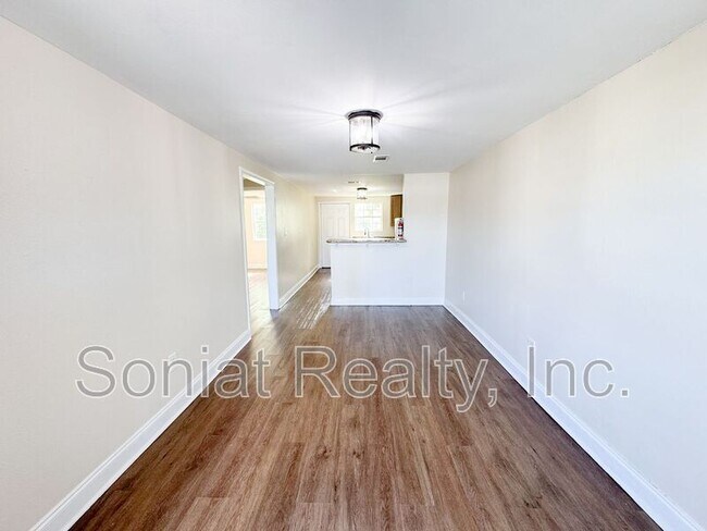 Photo - 4503 Majestic Oaks Dr