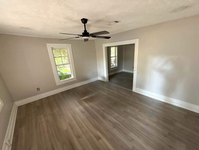 Photo - 2235 Mobile Ave