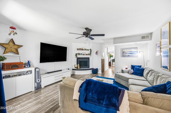 Photo - 1702 E Ocotillo Rd