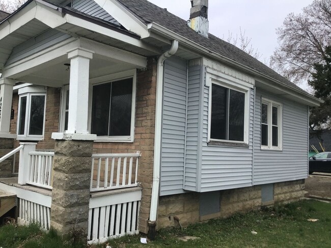3 Bedroom Single Family Home - 3 Bedroom Single Family Home