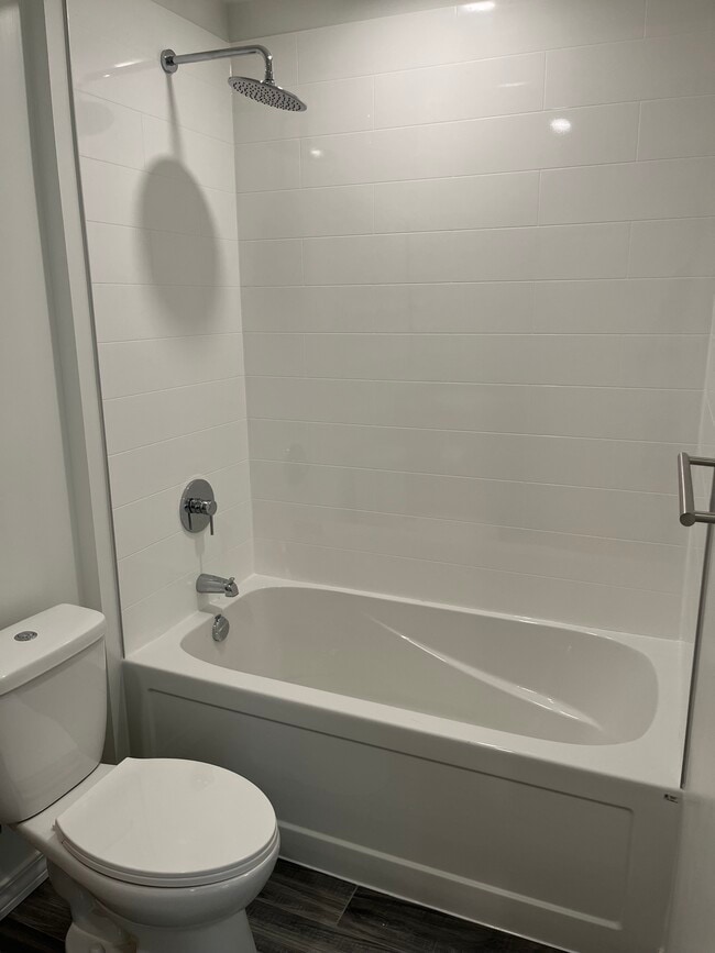 Photo - 181 Elmira Rd S Unité 204B-181 Elmira