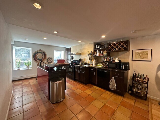 Photo - 505 Hicks St