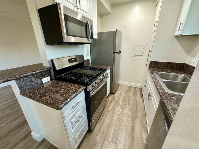 Photo - 12236 Pacific Ave Unit 06