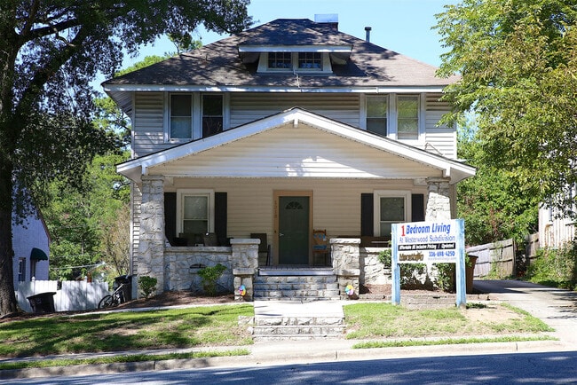 Building Photo - 1218 W Market St Unit 1218-E