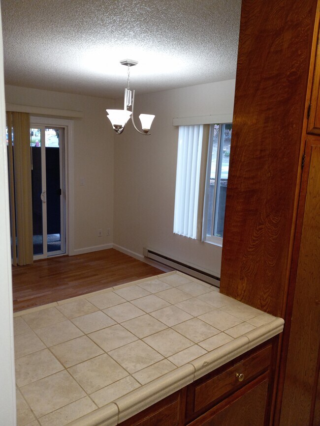 Photo - 1133 Alameda De Las Pulgas