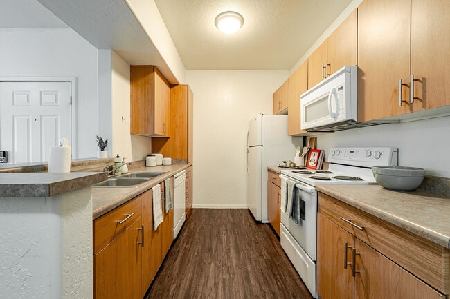 Clear-Creek-Village-Apartments-POI-18