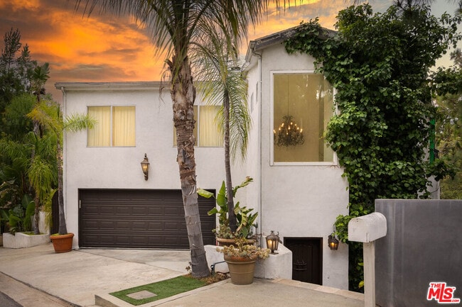 Building Photo - 3030 Passmore Dr