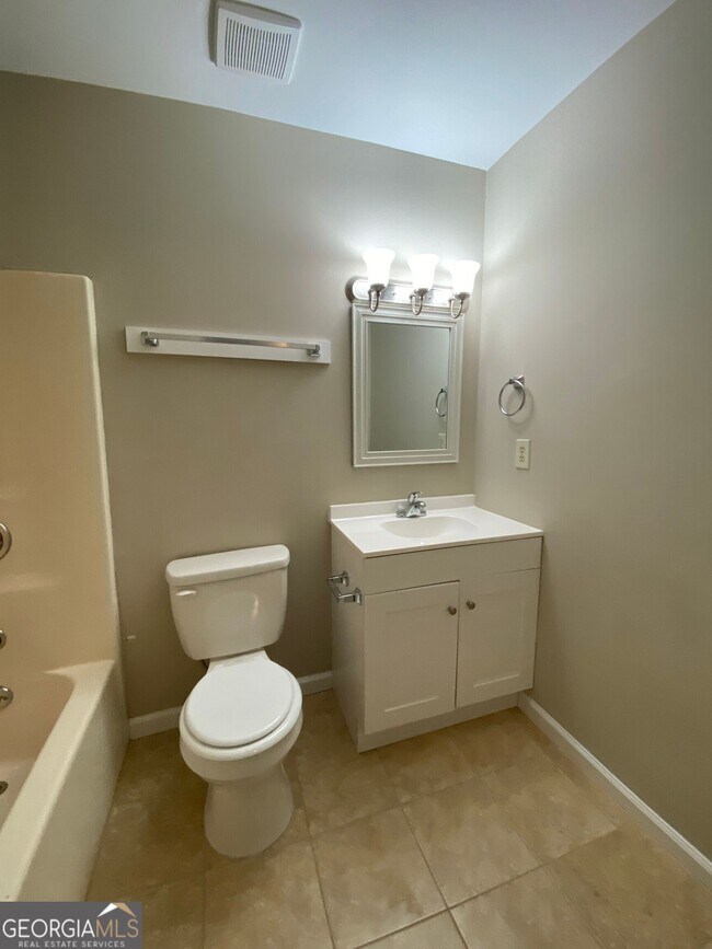 105 Howell Way