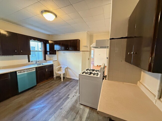 Photo - 13 Waterhouse St Unit 2