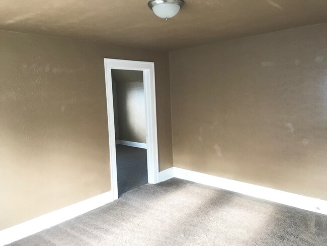 Photo - 1665 Cliffview Rd Unit 3