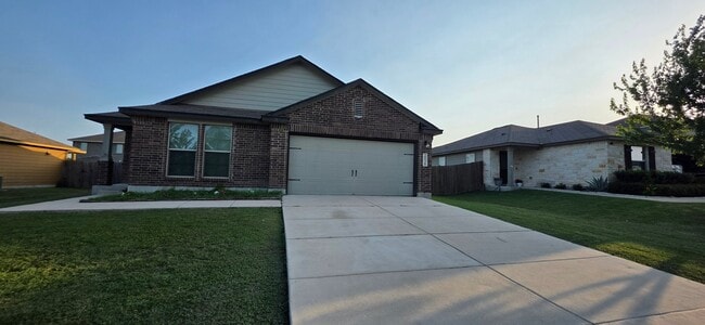 Building Photo - 2530 Diamondback Trail