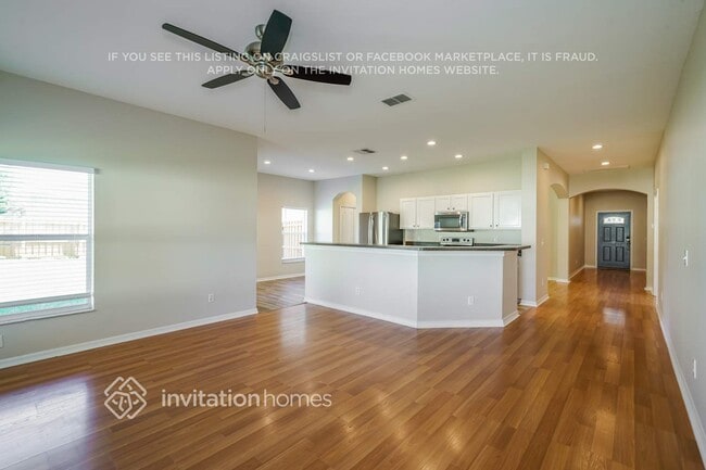 Photo - 810 Coade Stone Dr