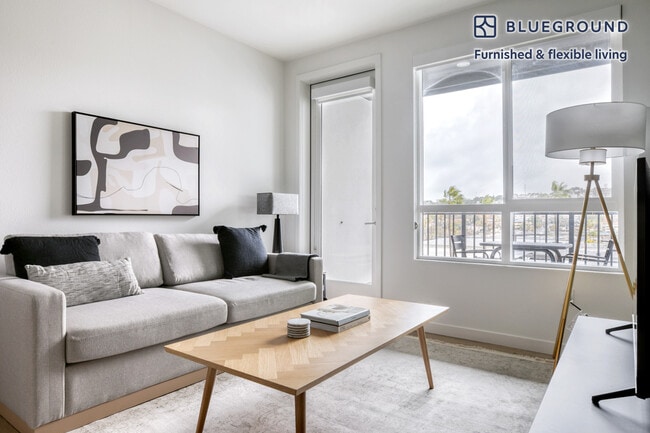 Building Photo - 610 Del Sol Dr Rental