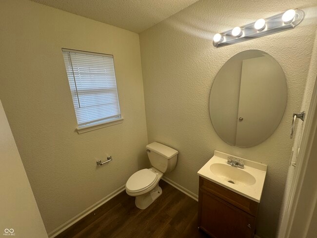 Photo - 8125 Maple Stream Ln