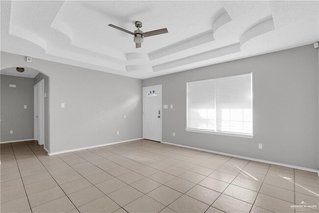 1821 W Portales Dr Unit 2