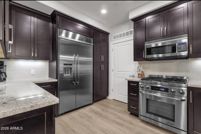 Photo - 4803 N Woodmere Fairway Unit 2007