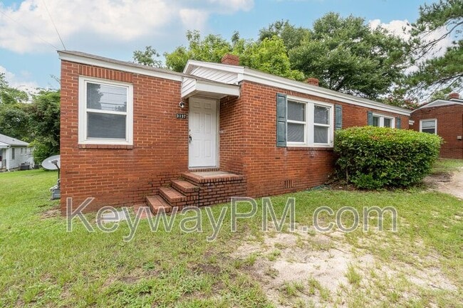 Building Photo - 3137 Lake Forest Dr Rental