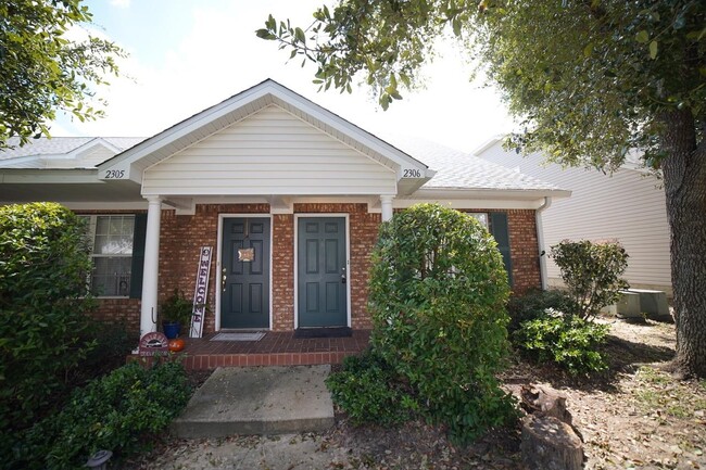 Building Photo - 2738 W Tharpe St Unit 2306 Rental