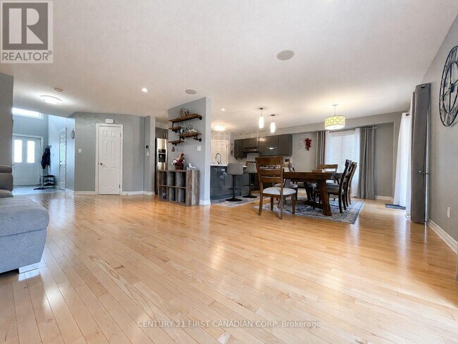 Photo - 2722 Bateman Trail