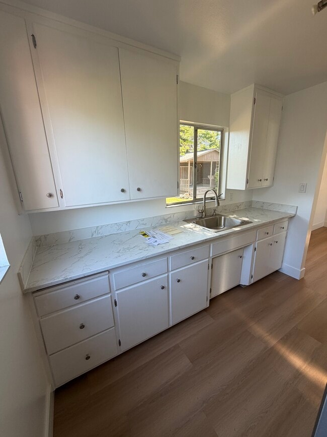 315 Hamilton Dr
