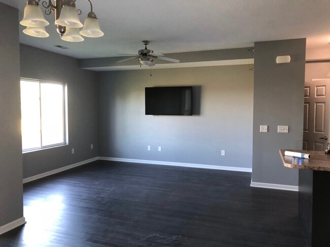 Photo - 1805 SW White Birch Cir Unit #14