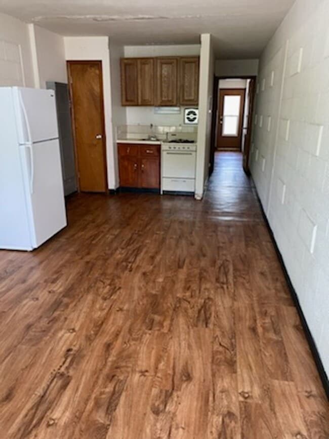 Photo - 1BR/1BA in Great West Campus Location Close to Downtown & Schools! Avail. 8/1/26 Unidad 208