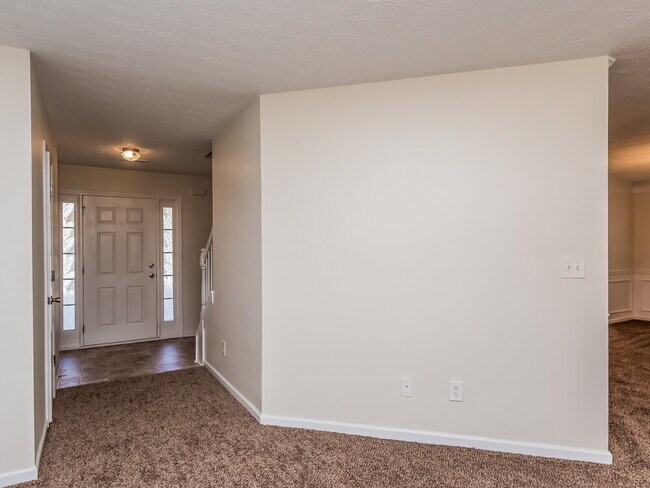 Photo - 70 Stony Oak Dr