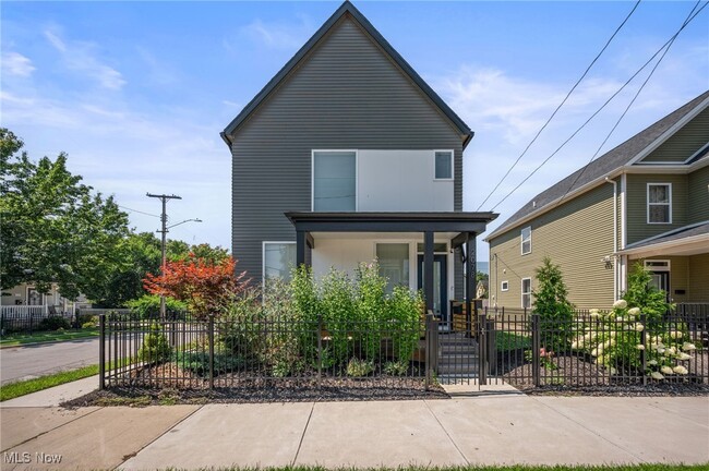 Building Photo - 2078 W 44th St Rental