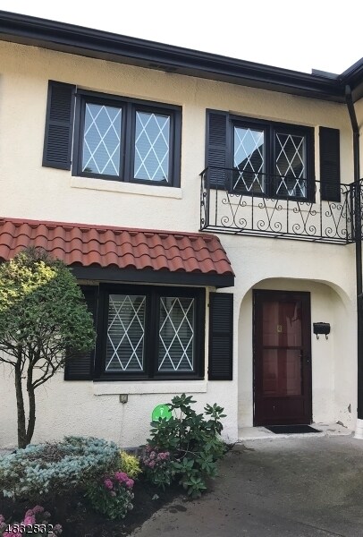 9 Dorado Dr