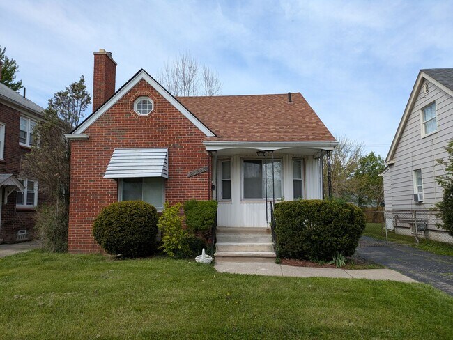 Photo - 20653 Washtenaw St Casa
