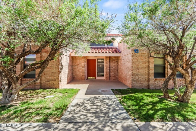 Photo - 7465 Stoney Hill Dr Unidad 13D Rental